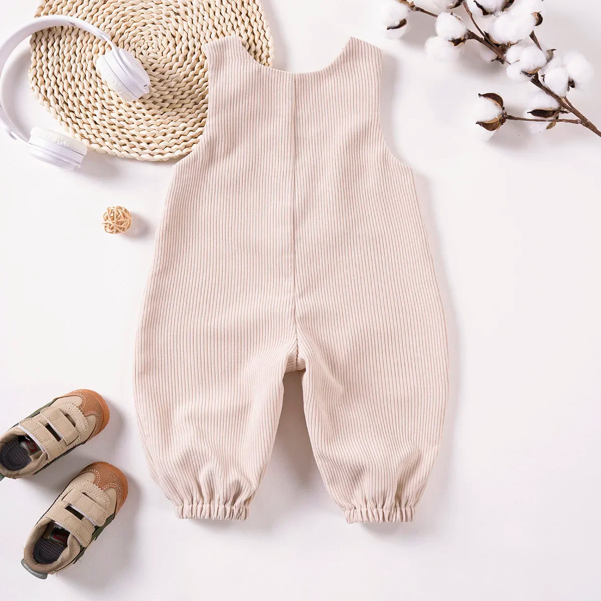Baby Boys Girls Jumpsuits Cute Bear Graphic Denim Bib Pants with Small Pocket Toddler Overalls for Spring Autumn